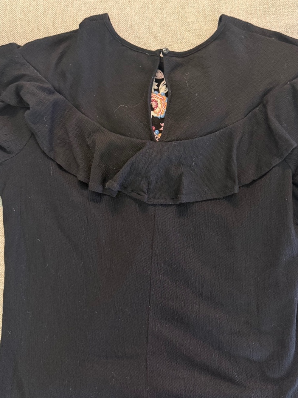 Floral Embroidered Blouse - Picture 4 of 4